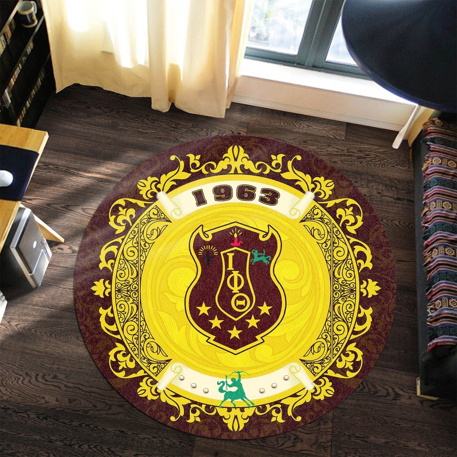 Fraternity Carpet - Home Iota Phi Theta Round Carpet