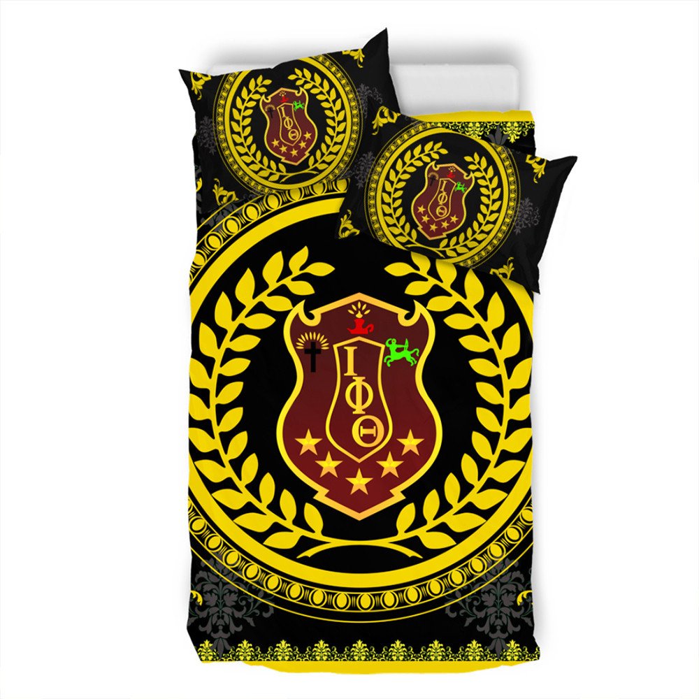 Fraternity Bedding Set - Floral Circle Iota Phi Theta Bedding Set