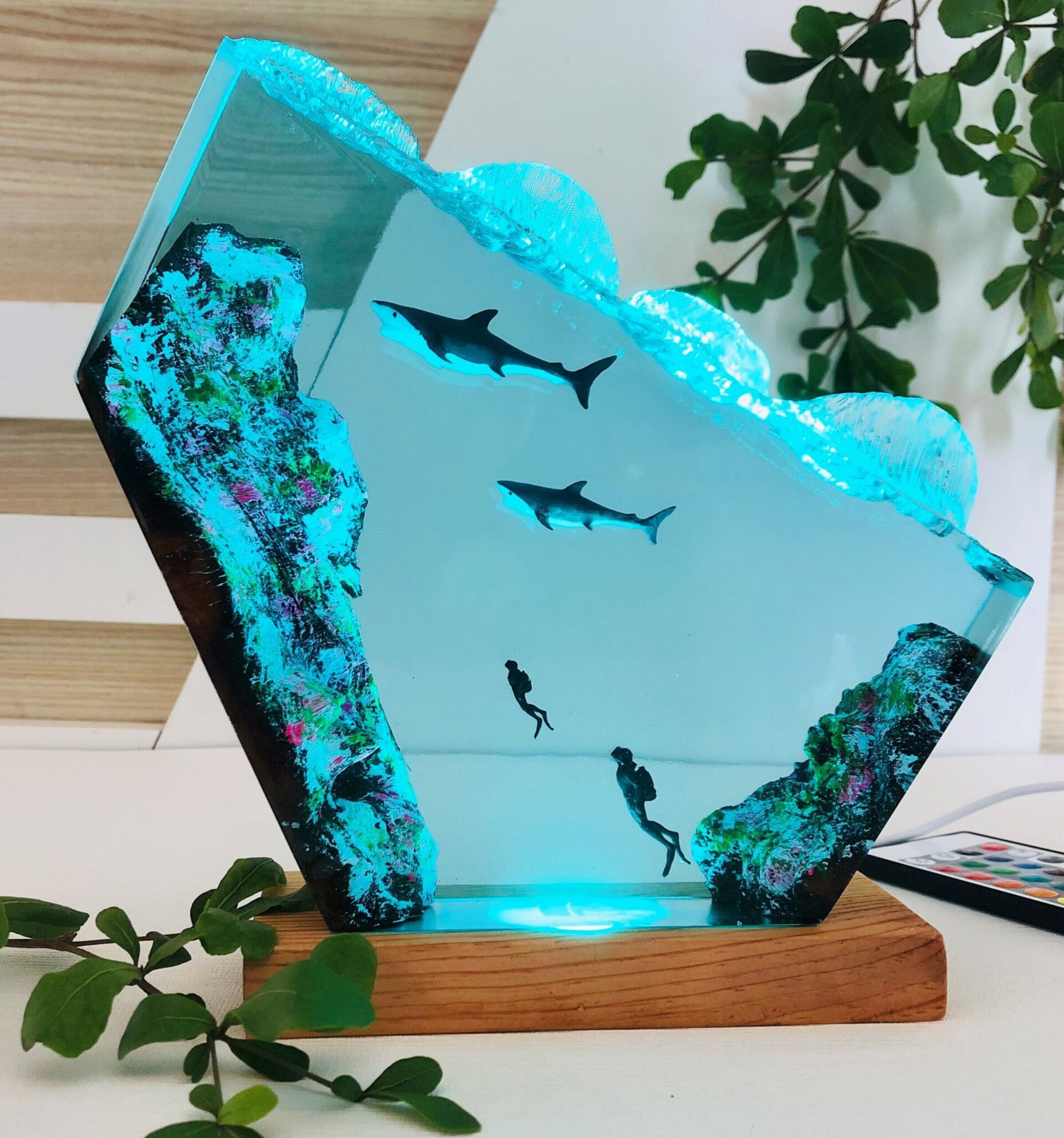 Mother and Baby Sharks Epoxy Resin Lamp – Resin Lamps Store