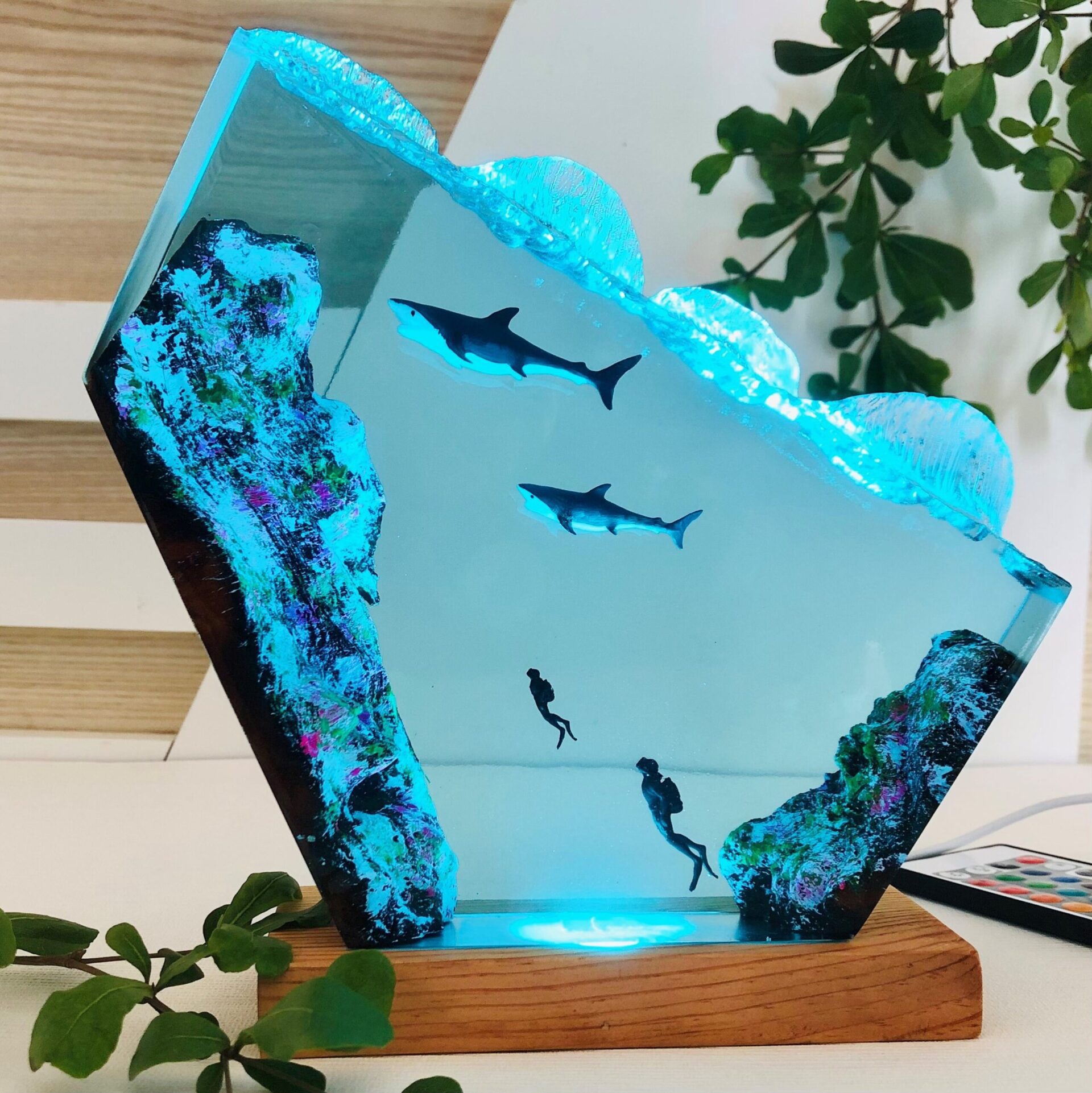Mother and Baby Sharks Epoxy Resin Lamp – Resin Lamps Store